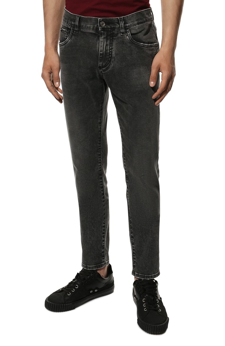 Мужские джинсы slim DOLCE & GABBANA темно-серого цвета, арт. GY07CD/G8C07 | Фото 3 (Длина (брюки, джинсы): Стандартные; Материал внешний: Хлопок, Деним; Кросс-КТ: Деним; Силуэт М (брюки): Узкие; Региональные ограничения белый список (Axapta Mercury): RU; Нос: Не проставлено; Детали: Делаве; Стили: Повседневный; Автоматизация ТО: Проставлено; Автоматизация состава: Проставлено)
