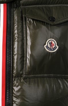 Мужская пуховик montbeliard MONCLER хаки цвета, арт. E2-091-41803-05-68950 | Фото 5 (Материал подклада: Синтетический материал; Мужское Кросс-КТ: Пуховик-верхняя одежда, Верхняя одежда, пуховик-короткий; Статус проверки: Проверено; Материал внешний: Синтетический материал; Рукава: Длинные; Длина (верхняя одежда): Короткие; Материал утеплителя: Пух и перо; Драгоценные камни: Проставлено; Материал сплава: Проставлено, Проверено; Стили: Милитари; Кросс-КТ: Куртка)