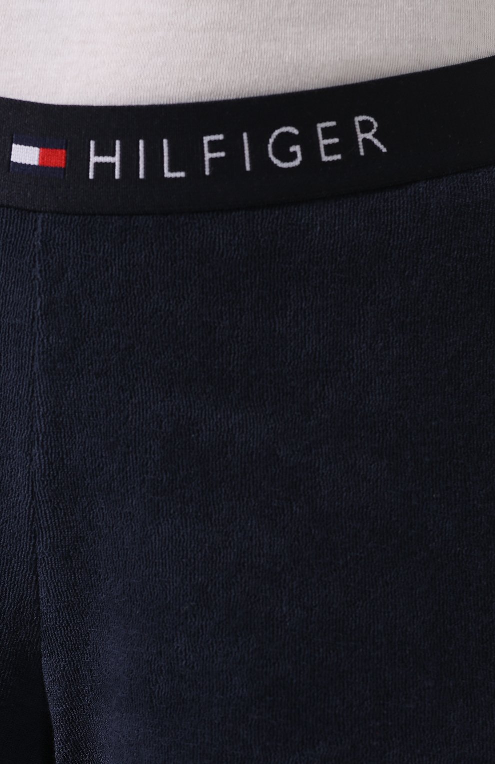 Хлопковые шорты TOMMY HILFIGER темно-синего цвета по цене 4990 руб., арт. UW0UW02151, фото 5 Хлопковые шорты TOMMY HILFIGER, арт. UW0UW02151, фото 5