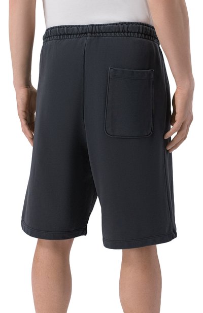 Хлопковые шорты COMME DES FUCKDOWN темно-серого цвета по цене 13500 руб., арт. CFABM01922, фото 4 Хлопковые шорты COMME DES FUCKDOWN, арт. CFABM01922, фото 4