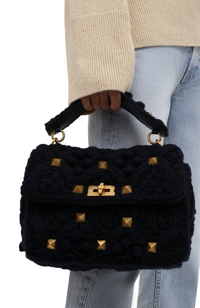 Сумка roman stud large VALENTINO темно-синего цвета по цене 363000 руб., арт. WW2B0I60/YSK, фото 2 Сумка roman stud large VALENTINO, арт. WW2B0I60/YSK, фото 2