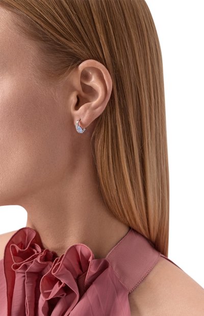 Серьги swarovski x ariana grande SWAROVSKI разноцветного цвета по цене 22950 руб., арт. 5749185, фото 4 Серьги swarovski x ariana grande SWAROVSKI, арт. 5749185, фото 4