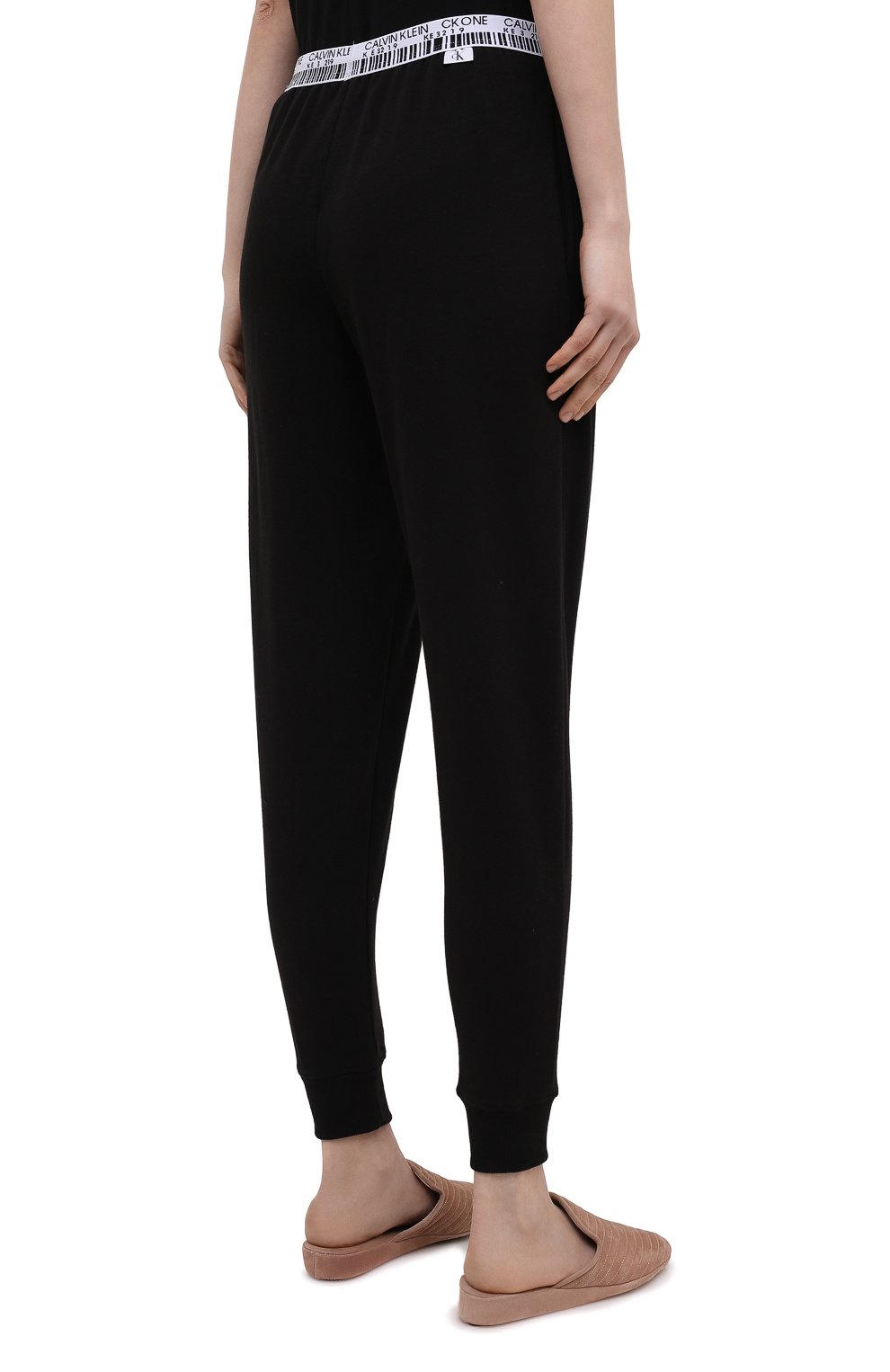 Брюки CALVIN KLEIN черного цвета по цене 8355 руб., арт. QS6576E, фото 4 Брюки CALVIN KLEIN, арт. QS6576E, фото 4