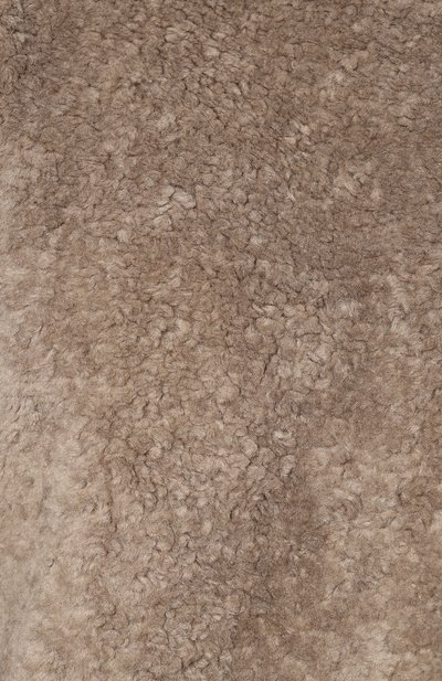 Шуба из экомеха TOTEME бежевого цвета по цене 32000 руб., арт. BELLAC FAUX FUR 194-116-703, фото 5 Шуба из экомеха TOTEME, арт. BELLAC FAUX FUR 194-116-703, фото 5