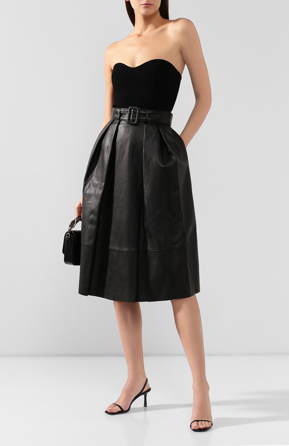 Кожаная юбка TOMMY Х ZENDAYA черного цвета по цене 46990 руб., арт. WW0WW26229, фото 2 Кожаная юбка TOMMY Х ZENDAYA, арт. WW0WW26229, фото 2