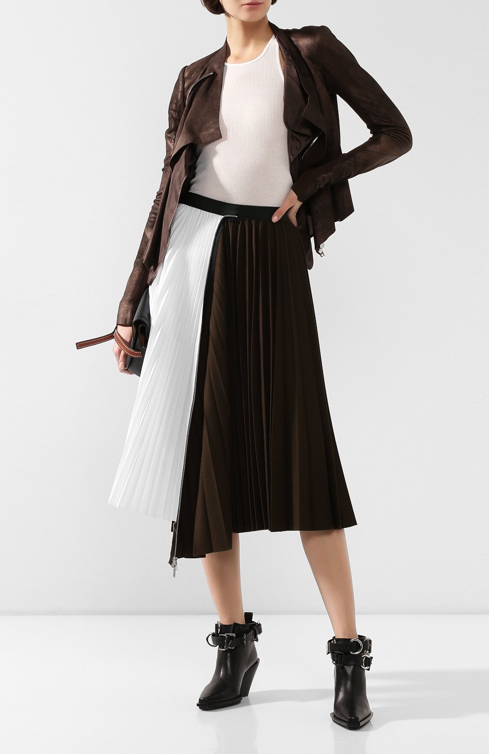 Майка из смеси вискозы и шелка RICK OWENS белого цвета по цене 22900 руб., арт. RP20S1101/RC, фото 2 Майка из смеси вискозы и шелка RICK OWENS, арт. RP20S1101/RC, фото 2