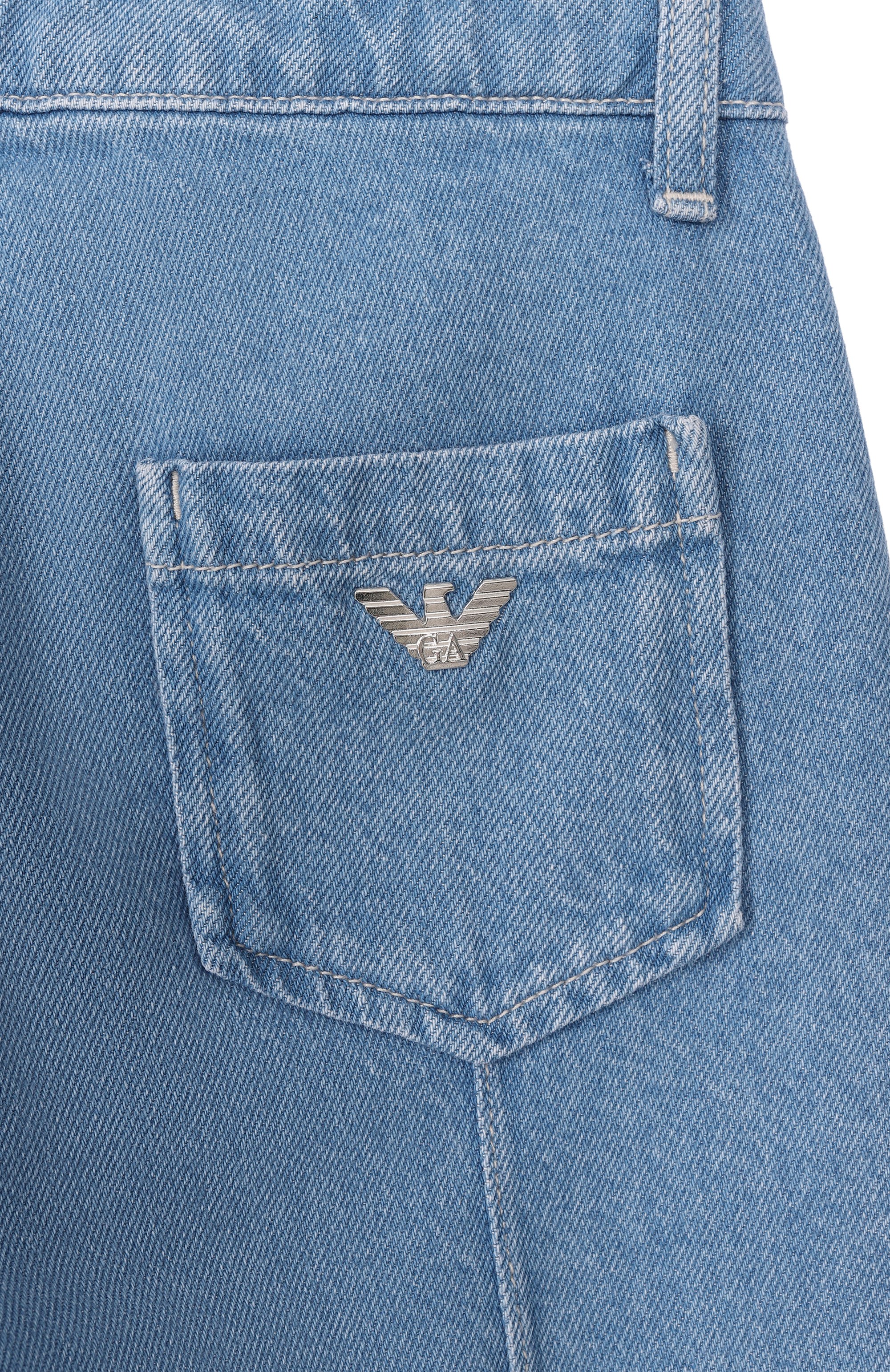 Джинсы EMPORIO ARMANI голубого цвета по цене 23300 руб., арт. EG000558/AF21778, фото 3 Джинсы EMPORIO ARMANI, арт. EG000558/AF21778, фото 3