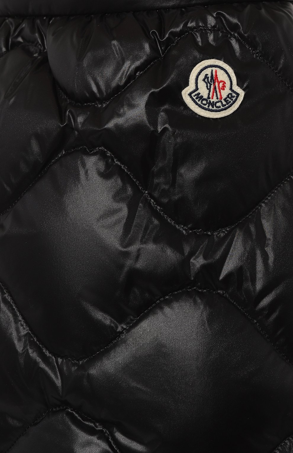 Пуховая юбка MONCLER черного цвета по цене 57950 руб., арт. 2D000-15-595ZZ, фото 5 Пуховая юбка MONCLER, арт. 2D000-15-595ZZ, фото 5
