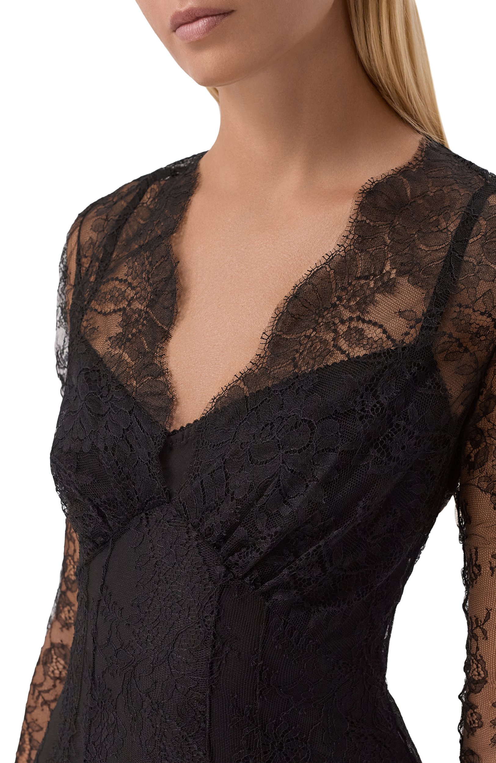 Платье DOLCE & GABBANA черного цвета по цене 789500 руб., арт. F612XT/FLSM0, фото 4 Платье DOLCE & GABBANA, арт. F612XT/FLSM0, фото 4