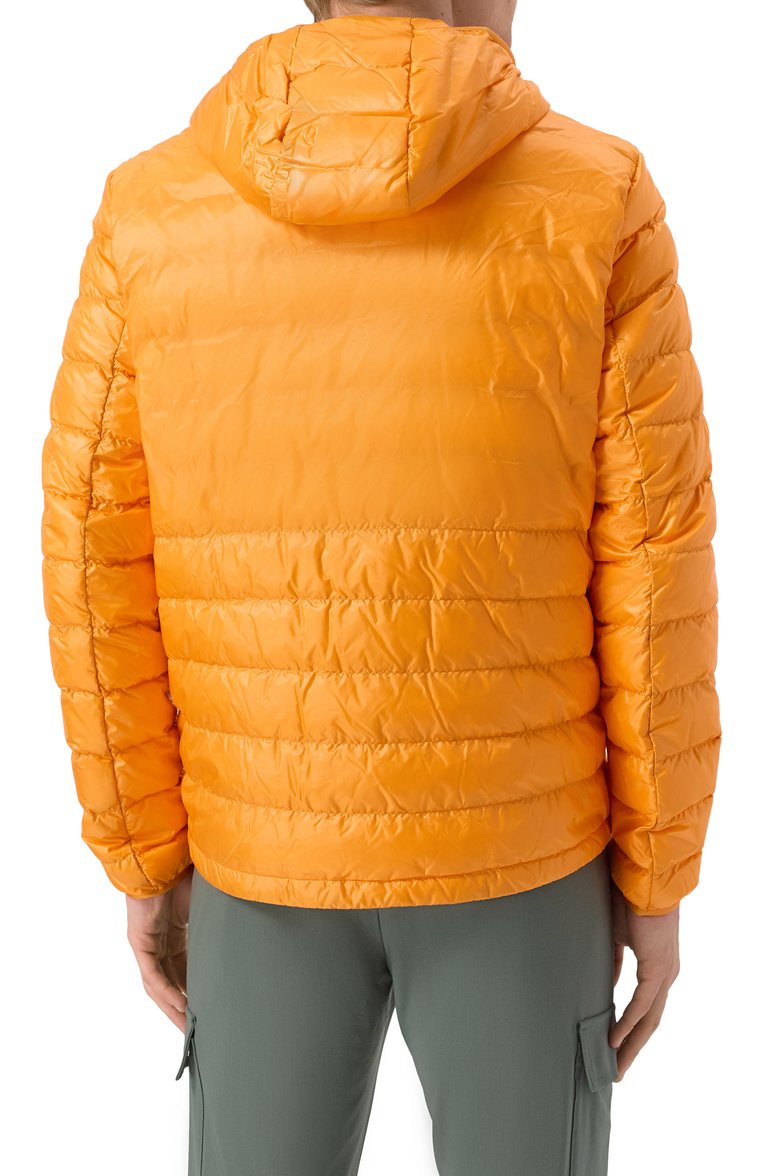 Мужская пуховая куртка divedro MONCLER оранжевого цвета, арт. 1A00072/M2640 | Фото 4 (Материал подклада: Синтетический материал; Материал внешний: Синтетический материал; Длина (верхняя одежда): Короткие; Рукава: Длинные; Стили: Кэжуэл; Мужское Кросс-КТ: Куртка-пуховая; Материал утеплителя: Пух и перо; Кросс-КТ: Утепленные)