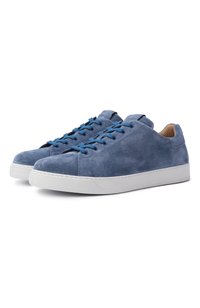 Светло-синий