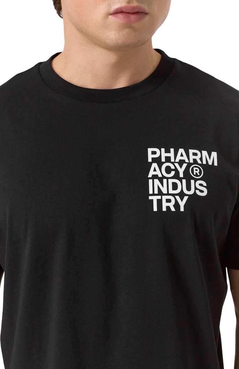 Мужская хлопковая футболка PHARMACY INDUSTRY черного цвета, арт. PHABM00172 | Фото 5 (Длина (для топов): Стандартные; Рукава: Короткие; Материал внешний: Хлопок; Стили: Кэжуэл; Принт: С принтом; Мужское Кросс-КТ: Футболка-одежда; Кросс-КТ: Джерси; Автоматизация ТО: Проставлено; Автоматизация состава: Проставлено; Детали: Без декора)