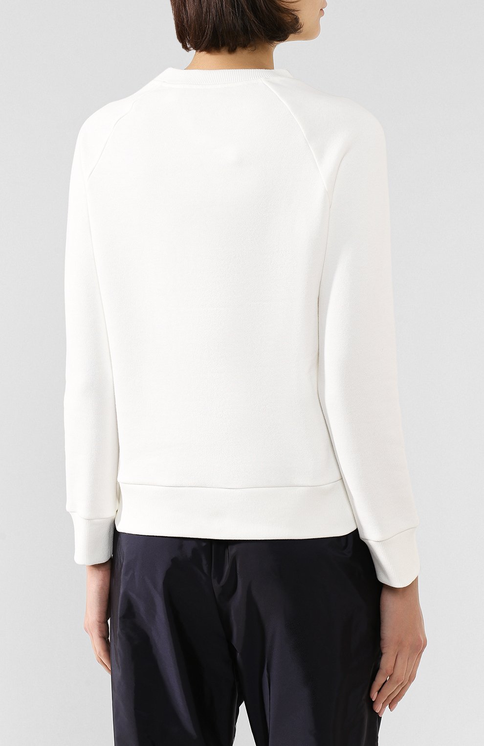 Свитшот 4 moncler simone rocha MONCLER GENIUS белого цвета по цене 43200 руб., арт. E2-09W-80532-00-809FE, фото 4 Свитшот 4 moncler simone rocha MONCLER GENIUS, арт. E2-09W-80532-00-809FE, фото 4
