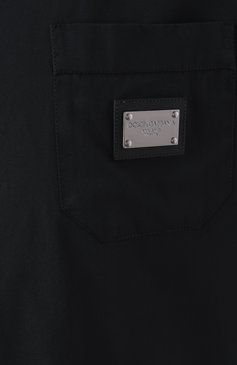 Мужская хлопковая рубашка DOLCE & GABBANA черного цвета, арт. G5JH9T/GF855 | Фото 6 (Рукава: К�ороткие; Материал сплава: Проставлено; Длина (для топов): Стандартные; Материал внешний: Хлопок; Драгоценные камни: Проставлено; Стили: Минимализм; Принт: Однотонные; Случай: Повседневный; Воротник: Отложной)