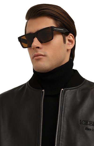 Солнцезащитные очки PRADA коричневого цвета по цене 63250 руб., арт. 25ZS-2AU0B0, фото 3 Солнцезащитные очки PRADA, арт. 25ZS-2AU0B0, фото 3
