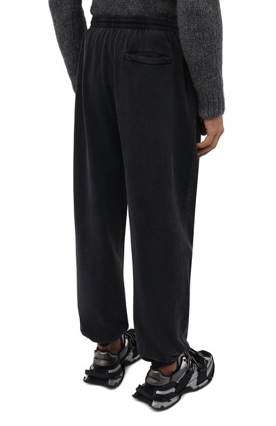 Хлопковые джоггеры BALENCIAGA темно-серого цвета по цене 76650 руб., арт. 675244/TLVA1, фото 4 Хлопковые джоггеры BALENCIAGA, арт. 675244/TLVA1, фото 4