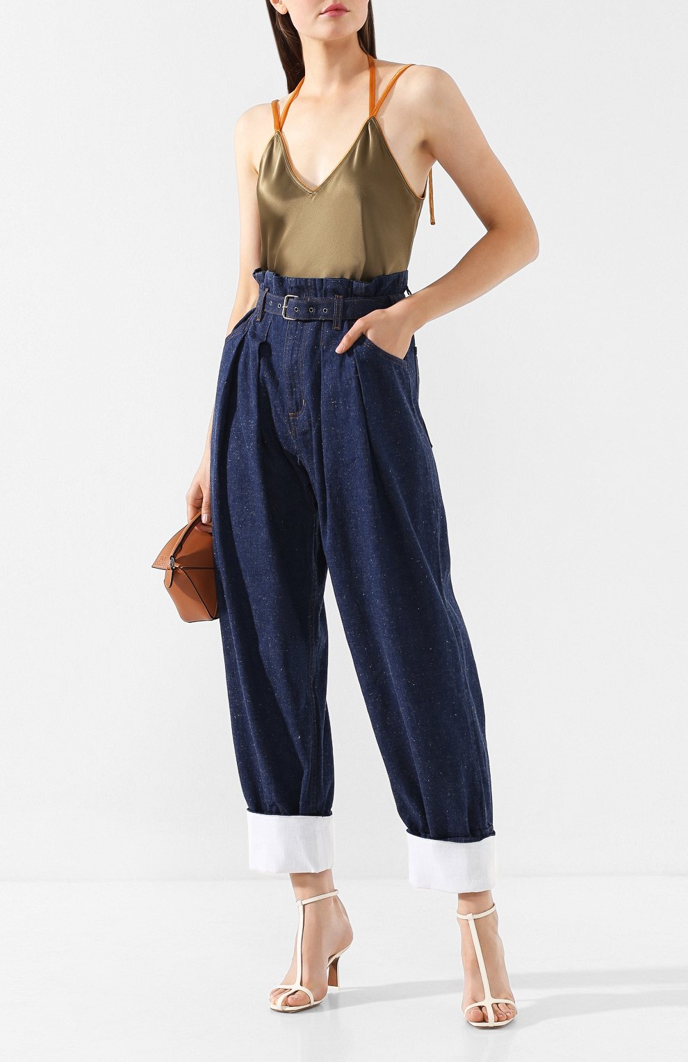 Топ из вискозы HELMUT LANG хаки цвета по цене 48850 руб., арт. J05HW503, фото 2 Топ из вискозы HELMUT LANG, арт. J05HW503, фото 2