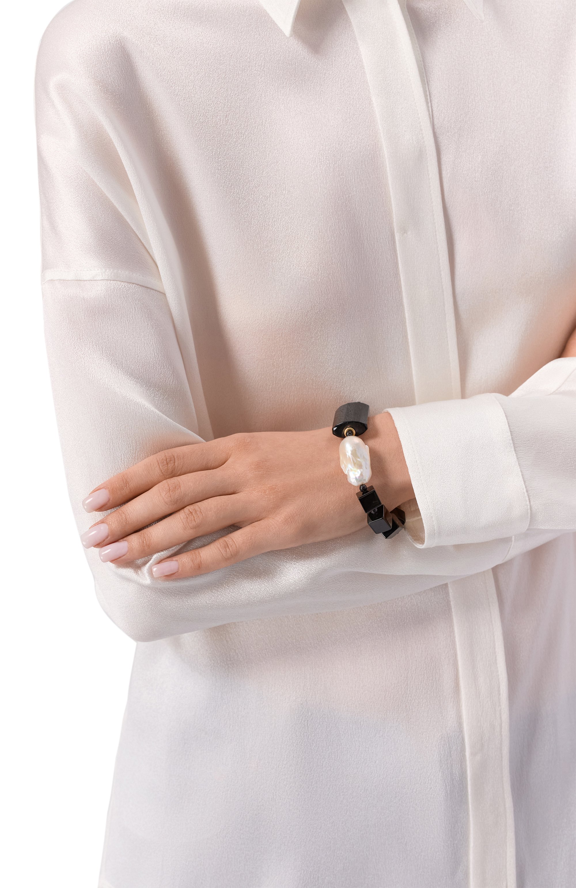 Браслет VIEN черного цвета по цене 35900 руб., арт. 2526-331, фото 2 Браслет VIEN, арт. 2526-331, фото 2