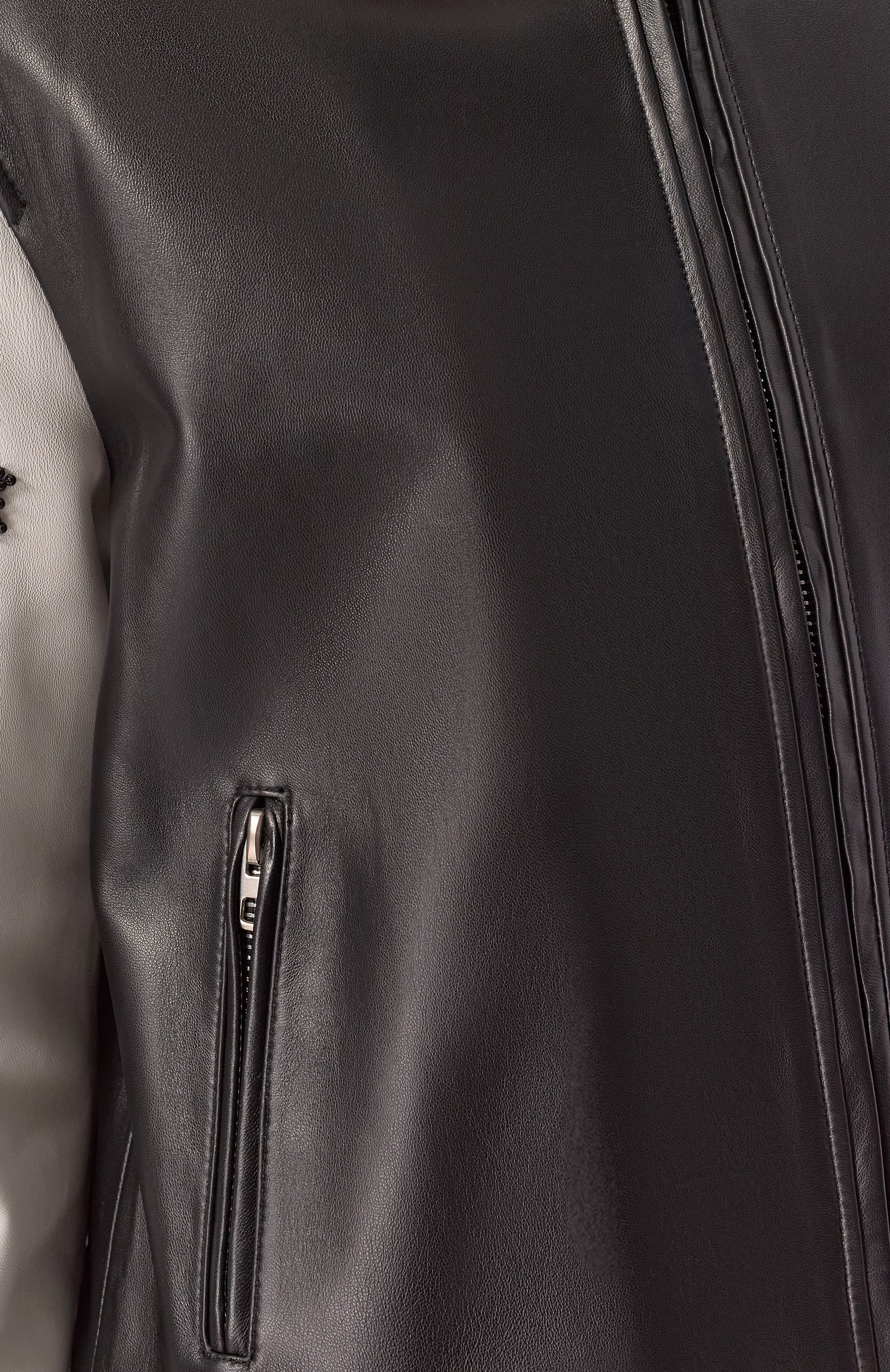 Утепленный бомбер AKHMADULLINA черно-белого цвета по цене 299900 руб., арт. 1225.2K940/LE712, фото 5 Утепленный бомбер AKHMADULLINA, арт. 1225.2K940/LE712, фото 5