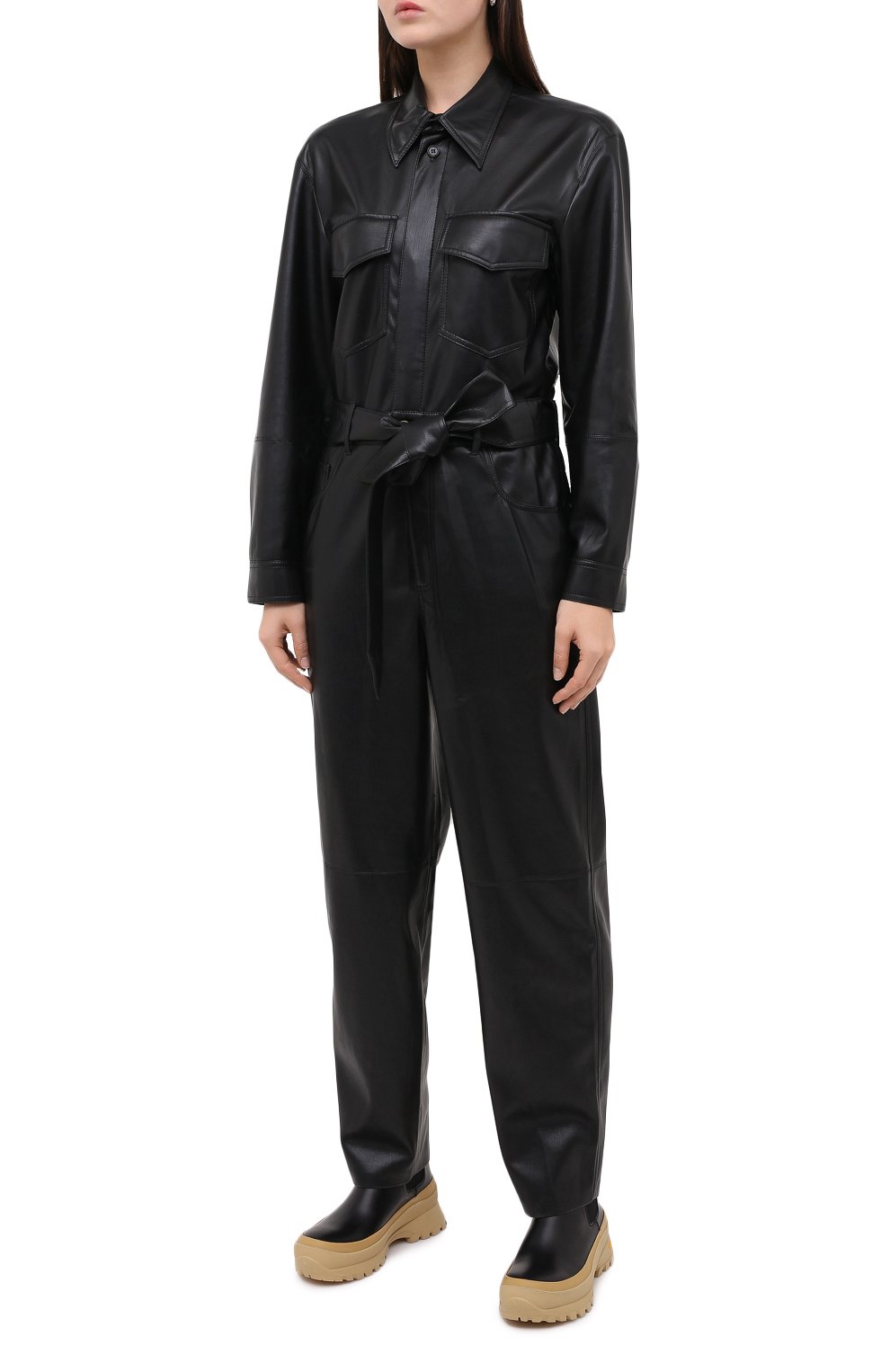 Комбинезон NANUSHKA черного цвета по цене 85200 руб., арт. ASHT0N_BLACK_VEGAN LEATHER, фото 3 Комбинезон NANUSHKA, арт. ASHT0N_BLACK_VEGAN LEATHER, фото 3