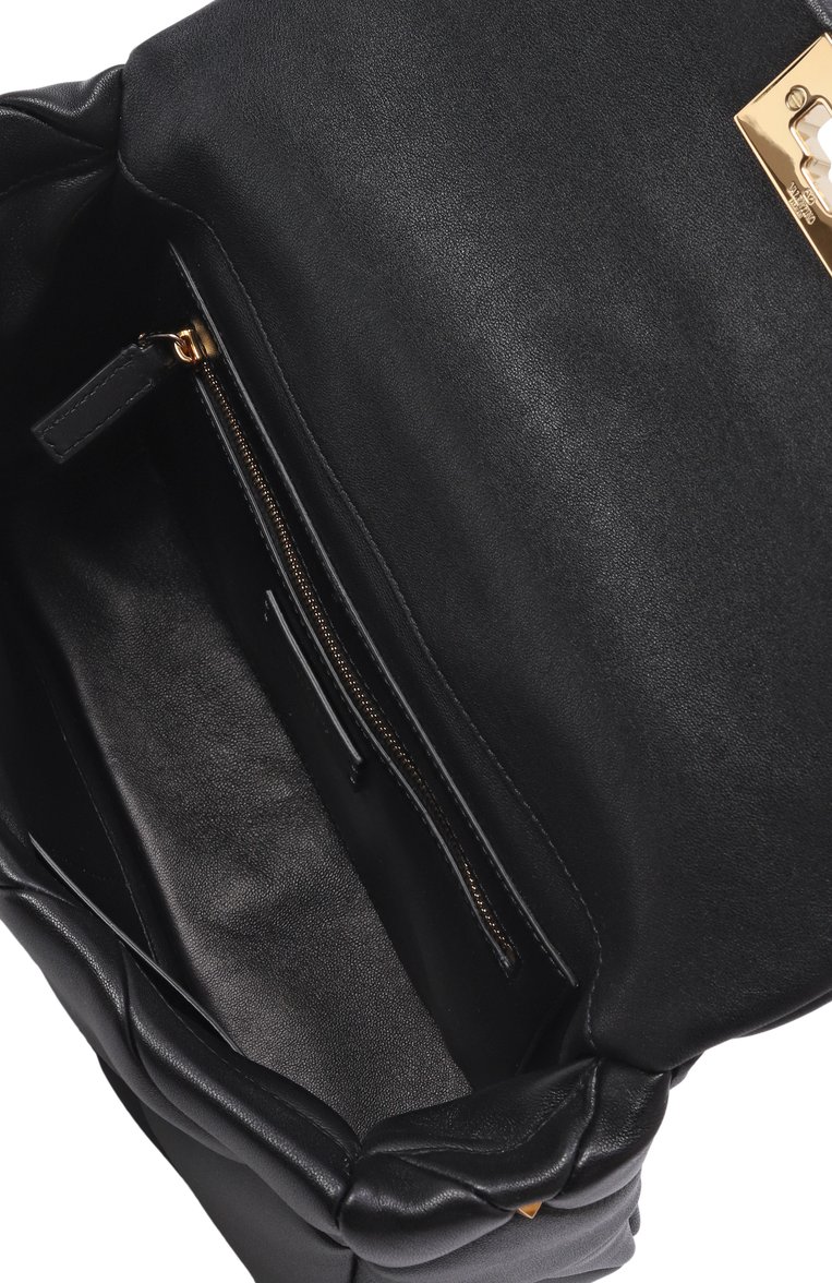 Женская сумка roman stud large VALENTINO черного цвета, арт. 5W2B0Q25/SNL | Фото 5 (Материал: Натуральная кожа; Ремень/цепочка: На ремешке; Материал сплава: Проставлено; Размер: large; Драгоценные камни: Проставлено)