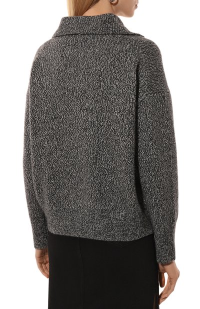 Свитер из шерсти и вискозы LORENA ANTONIAZZI серого цвета по цене 72600 руб., арт. I24145VM30A/3002, фото 4 Свитер из шерсти и вискозы LORENA ANTONIAZZI, арт. I24145VM30A/3002, фото 4