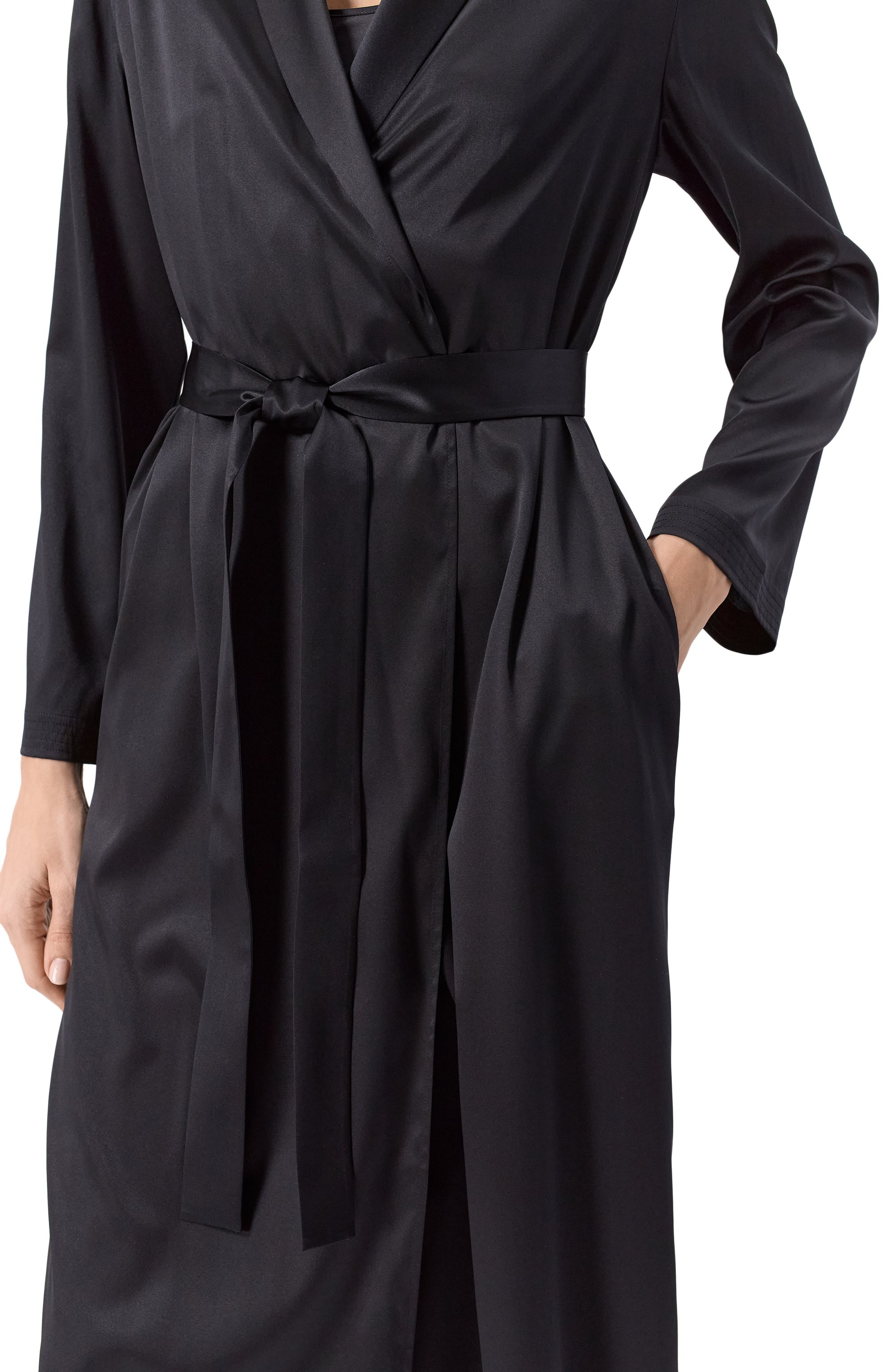 Шелковый халат EDOMO черного цвета по цене 77900 руб., арт. C011003FW2324, фото 5 Шелковый халат EDOMO, арт. C011003FW2324, фото 5