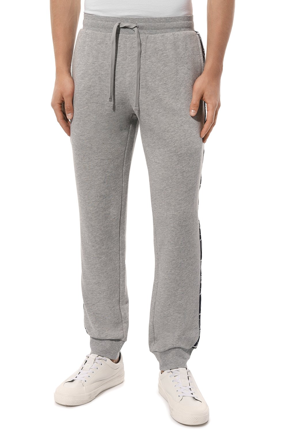 Джоггеры EMPORIO ARMANI серого цвета по цене 11250 руб., арт. 111690/3R571, фото 3 Джоггеры EMPORIO ARMANI, арт. 111690/3R571, фото 3