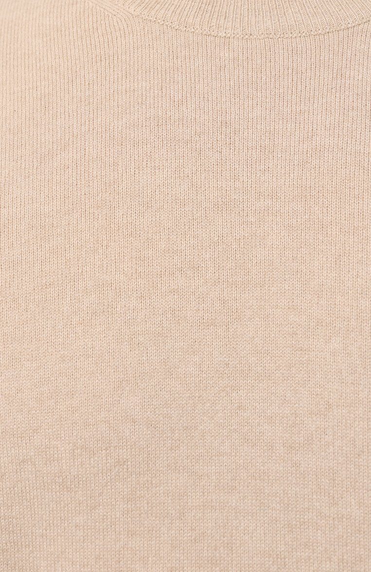 Мужской кашемировый джемпер BRUNELLO CUCINELLI светло-бежевого цвета, арт. M2200B2204 | Фото 5 (Материал внешний: Кашемир, Шерсть; Рукава: Длинные; Длина (для топов): Стандартные; Принт: Без принта; Стили: Кэжуэл; Вырез: К�руглый; Мужское Кросс-КТ: Джемперы; Автоматизация состава: Проставлено; Автоматизация ТО: Проставлено; Детали: Без декора)