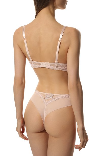 Трусы-стринги LISE CHARMEL светло-розового цвета по цене 15280 руб., арт. ACH0021, фото 3 Трусы-стринги LISE CHARMEL, арт. ACH0021, фото 3