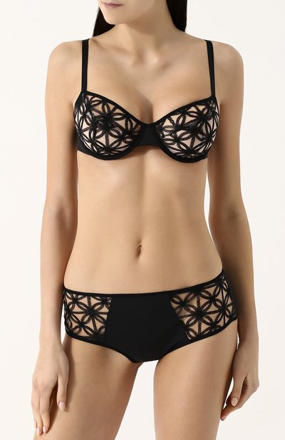 Кружевной бюстгальтер с широкими бретельками LOU черного цвета по цене 7955 руб., арт. 14256, фото 2 Кружевной бюстгальтер с широкими бретельками LOU, арт. 14256, фото 2