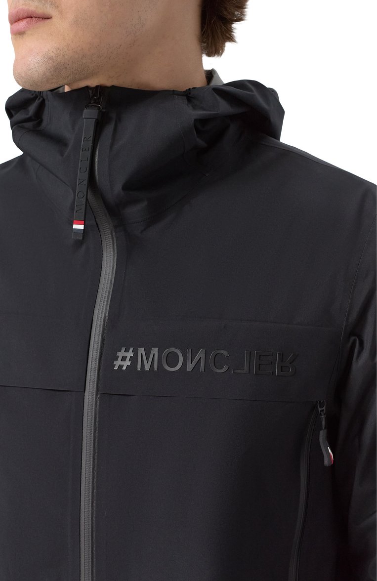 Мужская куртка shipton MONCLER GRENOBLE черного цвета, арт. 1A00015/54AL5 | Фото 5 (Материал внешний: Синтетический материал; Автоматизация ТО: Проставлено; Длина (верхняя одежда): Короткие; Рукава: Длинные; Автоматизация состава: Проставлено; Кросс-КТ: Легкие; Стили: Кэжуэл)