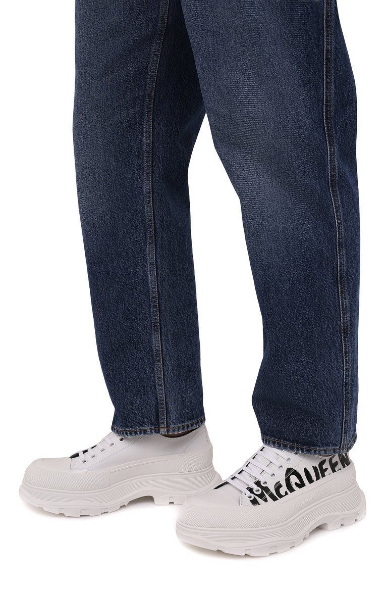 Мужские кожаные ботинки tread slick ALEXANDER MCQUEEN белого цвета, арт. 682423/WIABD | Фото 3 (Мужское Кросс-КТ: Ботинки-о�бувь; Материал внутренний: Натуральная кожа; Материал внешний: Натуральная кожа)