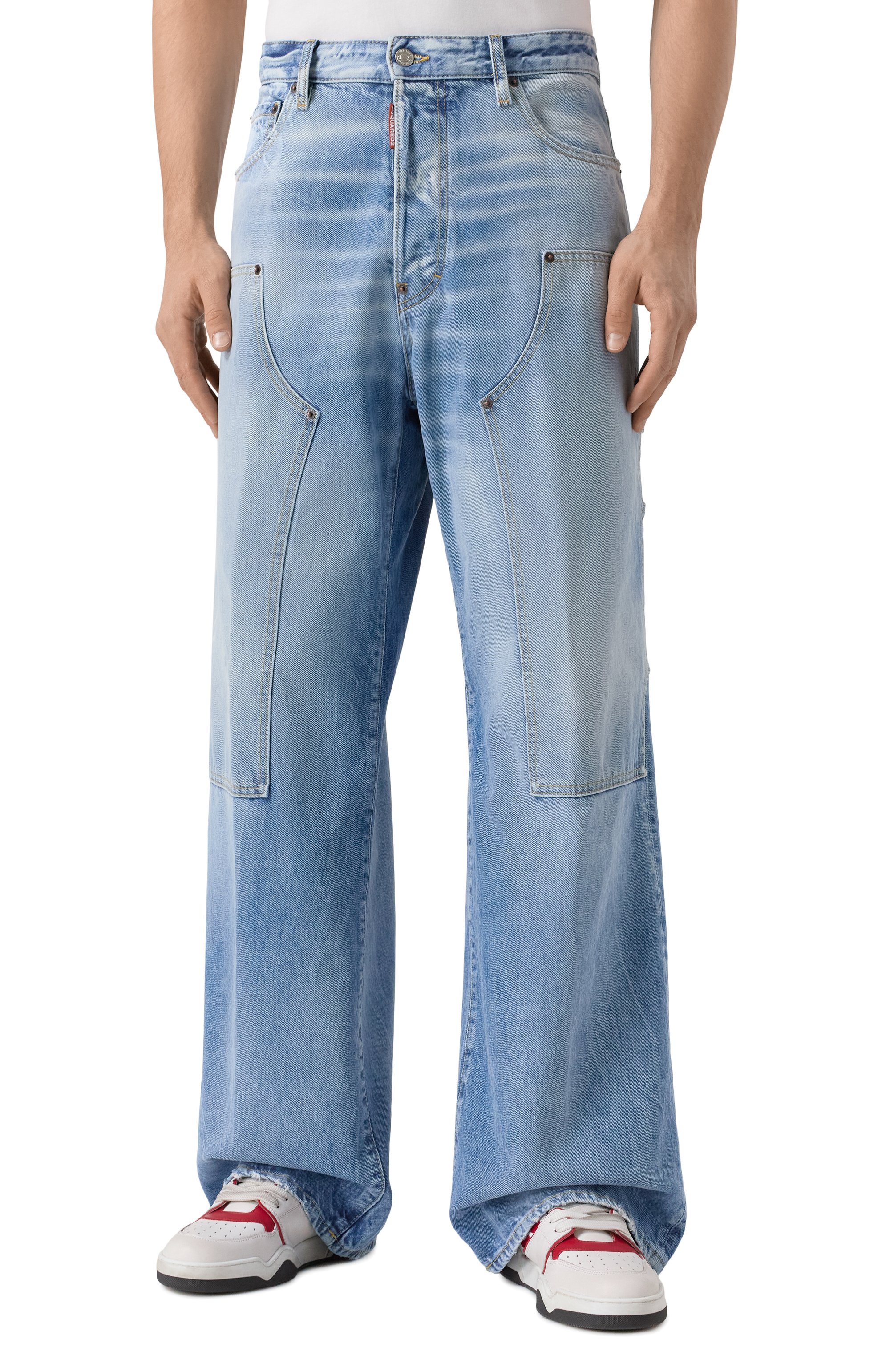 Джинсы loose carpenter DSQUARED2 голубого цвета по цене 72000 руб., арт. S74LB1747/S30839, фото 3 Джинсы loose carpenter DSQUARED2, арт. S74LB1747/S30839, фото 3