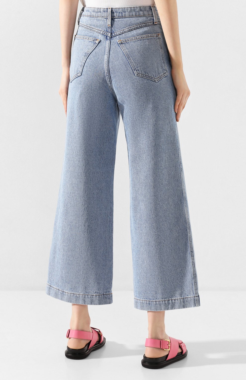 Джинсы NANUSHKA голубого цвета по цене 37800 руб., арт. RAM0S_LIGHT BLUE_DENIM, фото 4 Джинсы NANUSHKA, арт. RAM0S_LIGHT BLUE_DENIM, фото 4