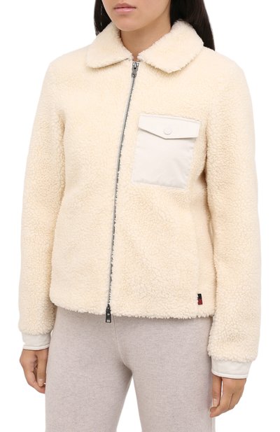 Куртка WOOLRICH светло-бежевого цвета по цене 30800 руб., арт. CFWWTS0024FR/UT2463, фото 3 Куртка WOOLRICH, арт. CFWWTS0024FR/UT2463, фото 3