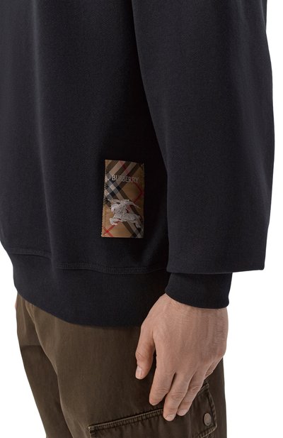 Хлопковый свитшот BURBERRY черного цвета по цене 89950 руб., арт. 8101889, фото 5 Хлопковый свитшот BURBERRY, арт. 8101889, фото 5