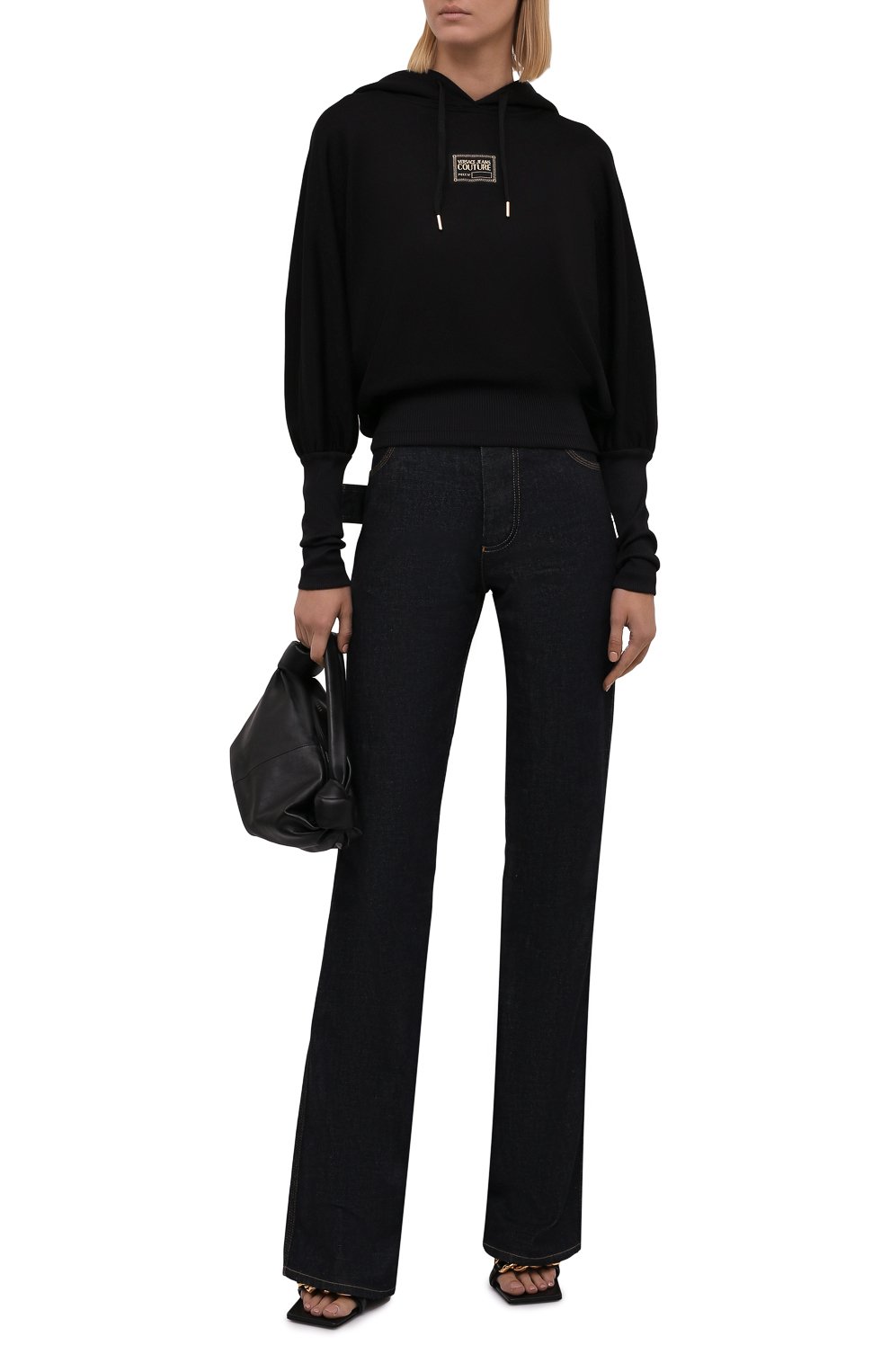 Худи VERSACE JEANS COUTURE черного цвета по цене 21200 руб., арт. 71HAI304-71DP304 FELPA FLUIDA BLACK/F0001, фото 2 Худи VERSACE JEANS COUTURE, арт. 71HAI304-71DP304 FELPA FLUIDA BLACK/F0001, фото 2