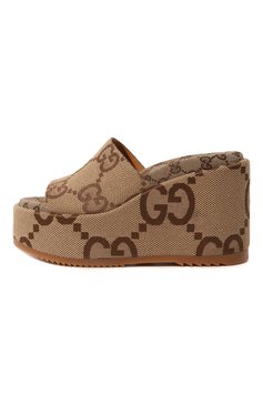 Женские текстильные сабо gg angelina GUCCI бежевого цвета, арт. 674761 UKO00 | Фото 2 (Материал внешний: Текстиль; Подошва: Платформа; Каблук тип: Танкетка; Нос: Не проставлено)