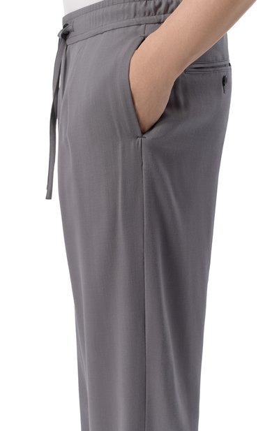 Шерстяные брюки ATTACHMENT серого цвета по цене 73350 руб., арт. AP61-038, фото 5 Шерстяные брюки ATTACHMENT, арт. AP61-038, фото 5