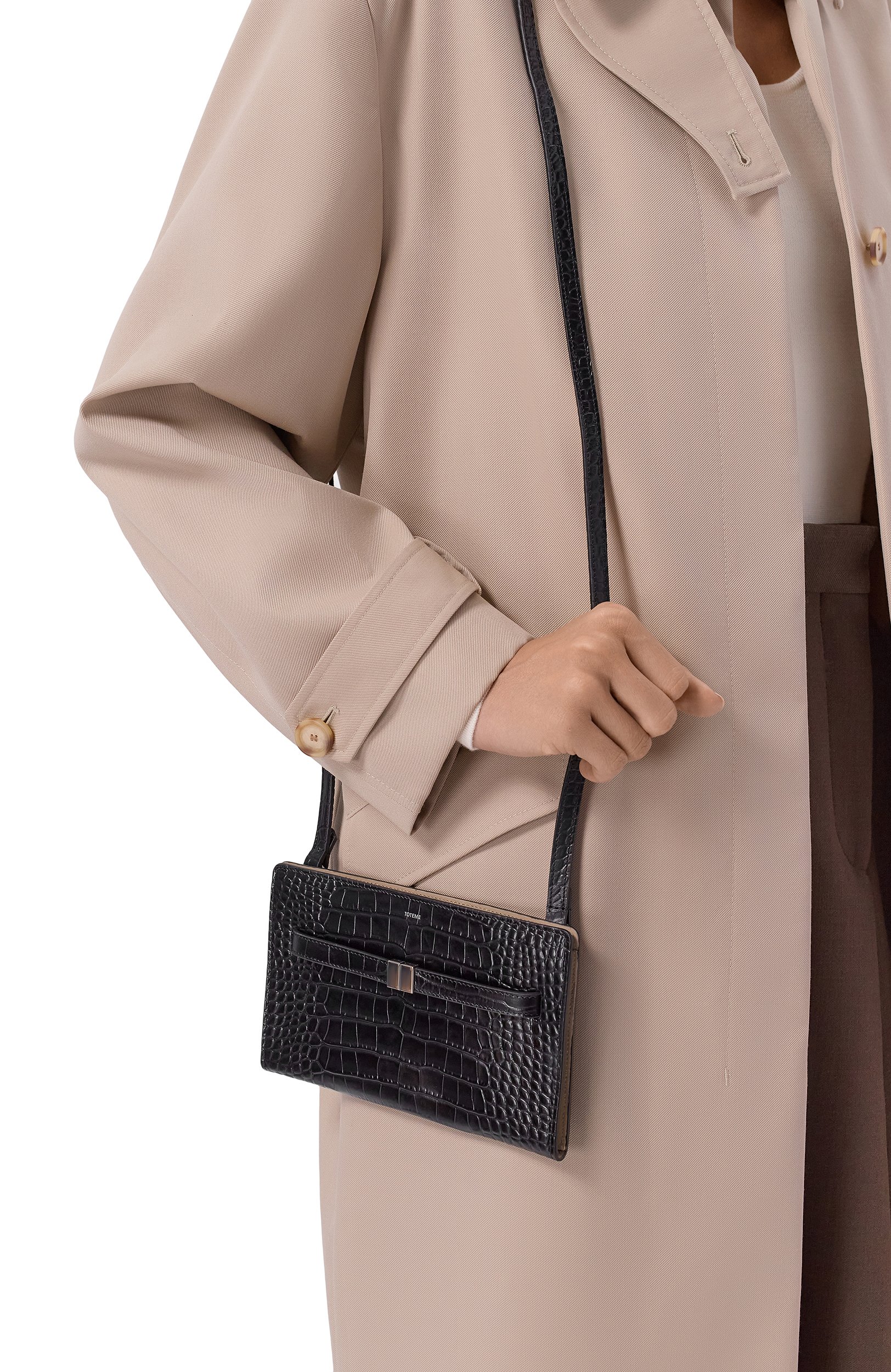 Сумка belted TOTEME черного цвета по цене 74350 руб., арт. 261-WAM0052-LE0076, фото 2 Сумка belted TOTEME, арт. 261-WAM0052-LE0076, фото 2