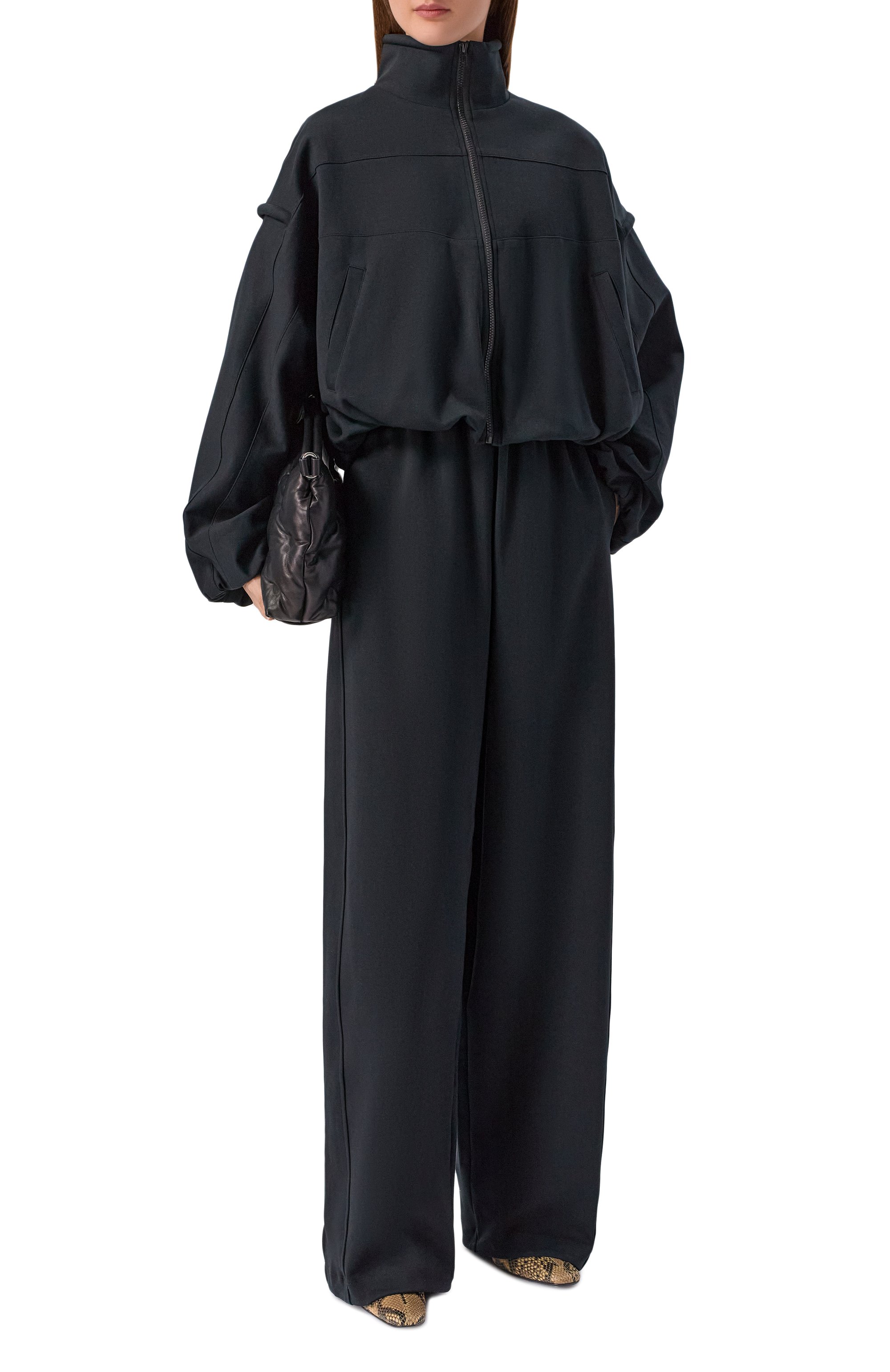 Хлопковые брюки PERVERT черного цвета по цене 20000 руб., арт. PE25/TP01/60-04, фото 2 Хлопковые брюки PERVERT, арт. PE25/TP01/60-04, фото 2