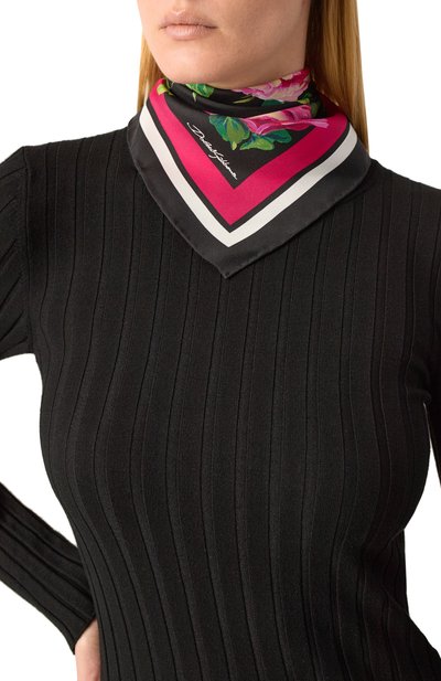 Шелковый платок DOLCE & GABBANA разноцветного цвета по цене 34350 руб., арт. FN093R/GDCUJ, фото 2 Шелковый платок DOLCE & GABBANA, арт. FN093R/GDCUJ, фото 2