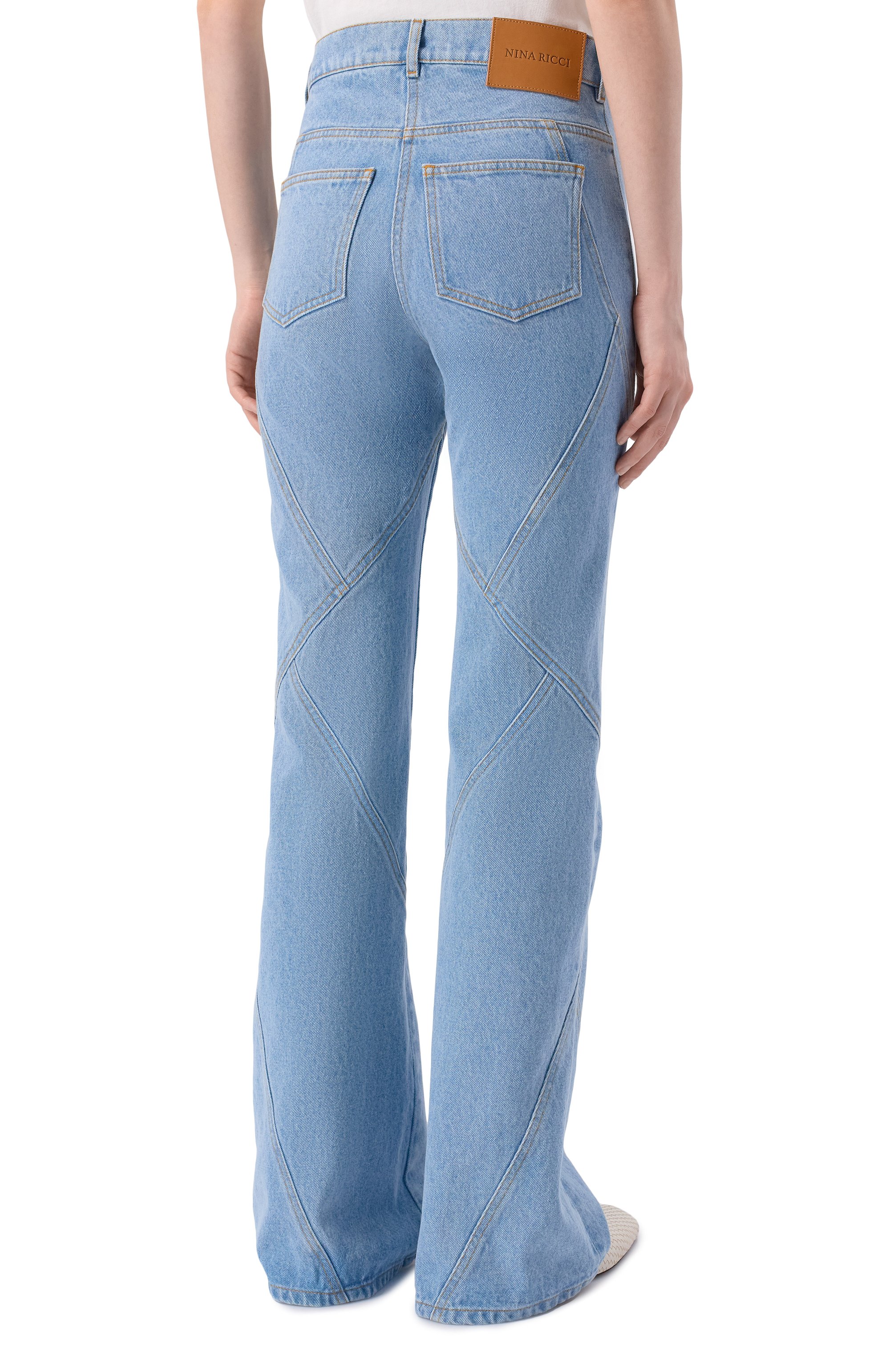 Джинсы NINA RICCI голубого цвета по цене 84550 руб., арт. 26PDPA018/C01119, фото 4 Джинсы NINA RICCI, арт. 26PDPA018/C01119, фото 4