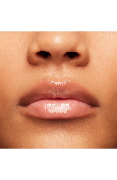 Бальзам для губ squirt plumping gloss stick, оттенок clear (2.3ml) MAC цвета по цене 2990 руб., арт. STRJ-02, фото 5 Бальзам для губ squirt plumping gloss stick, оттенок clear (2.3ml) MAC, арт. STRJ-02, фото 5