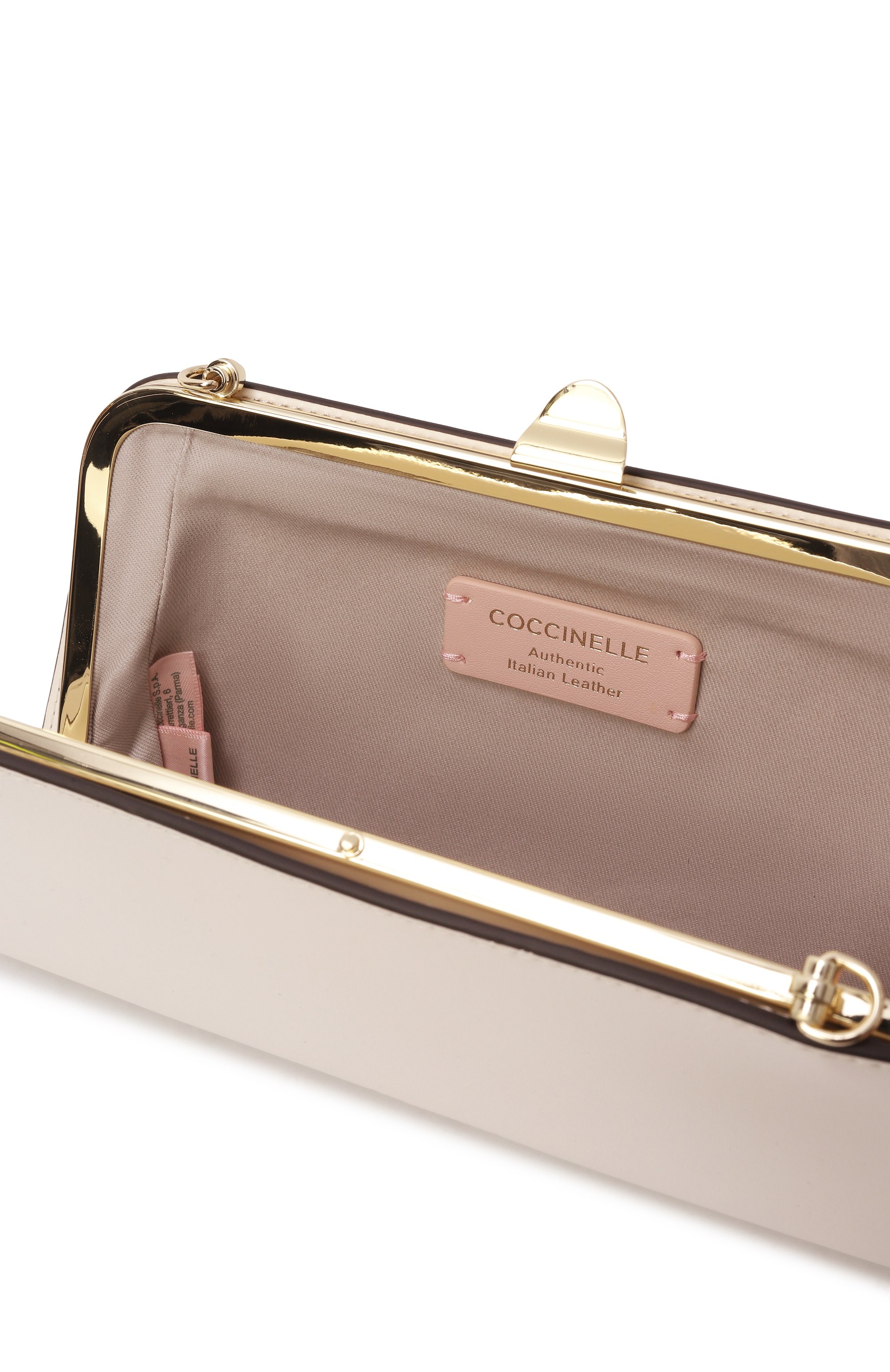 Клатч liv COCCINELLE кремового цвета по цене 33600 руб., арт. E1 UR8 19 02 01, фото 5 Клатч liv COCCINELLE, арт. E1 UR8 19 02 01, фото 5