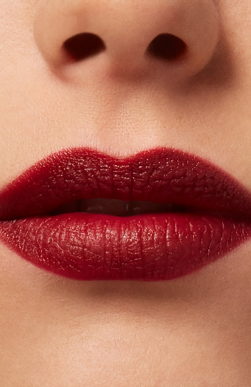 Губная помада rosso valentino matte (рефил), 223r (3.5g) VALENTINO цвета по цене 4290 руб., арт. 3614273232357, фото 2 Губная помада rosso valentino matte (рефил), 223r (3.5g) VALENTINO, арт. 3614273232357, фото 2