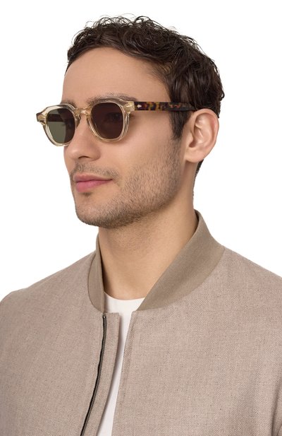 Солнцезащитные очки MOSCOT коричневого цвета по цене 39400 руб., арт. D0LT SUN FLESH/T0RT0ISE, фото 2 Солнцезащитные очки MOSCOT, арт. D0LT SUN FLESH/T0RT0ISE, фото 2