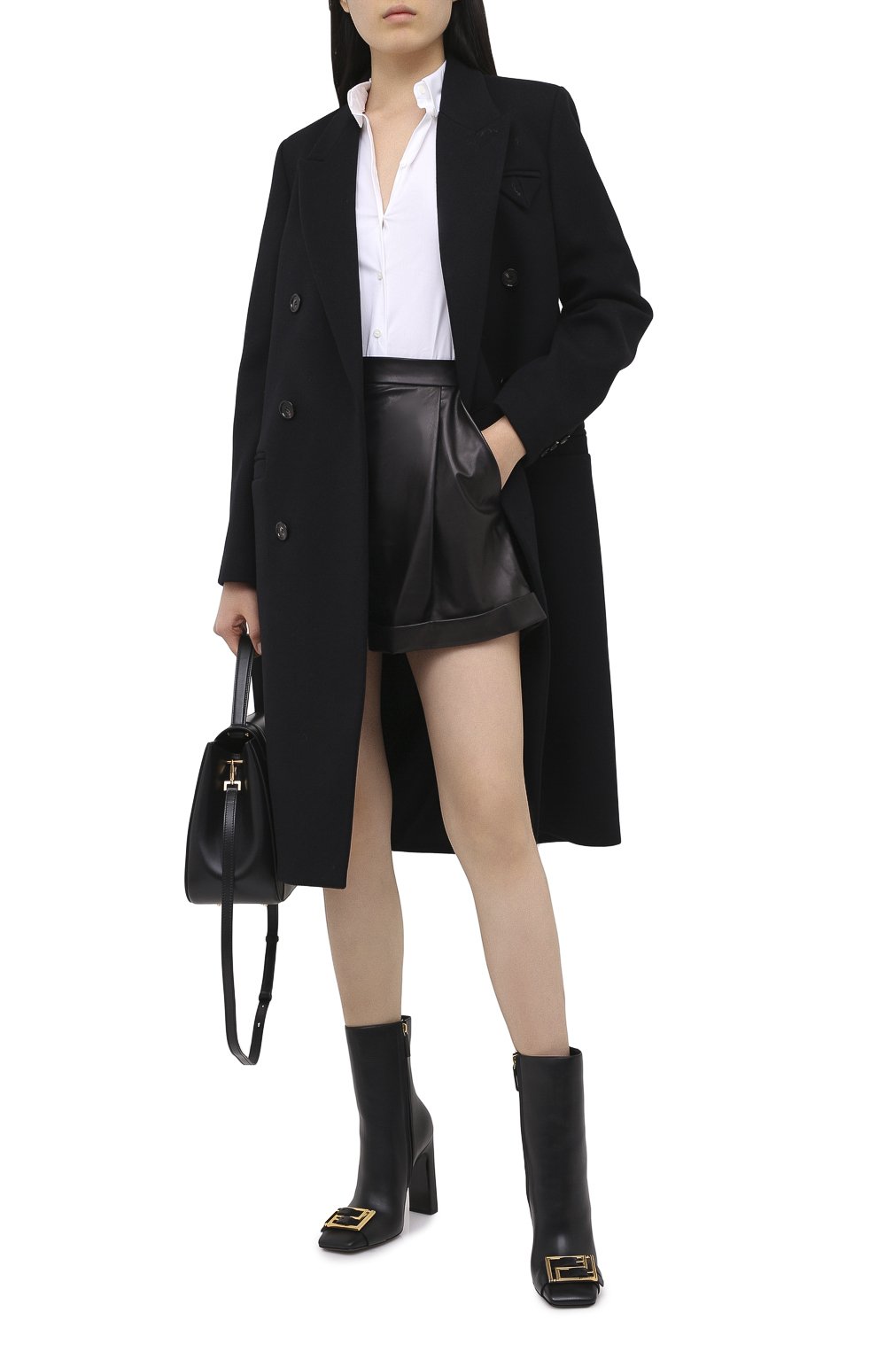 Кожаные ботильоны VERSACE черного цвета по цене 137500 руб., арт. DST434P/DVT2P, фото 2 Кожаные ботильоны VERSACE, арт. DST434P/DVT2P, фото 2