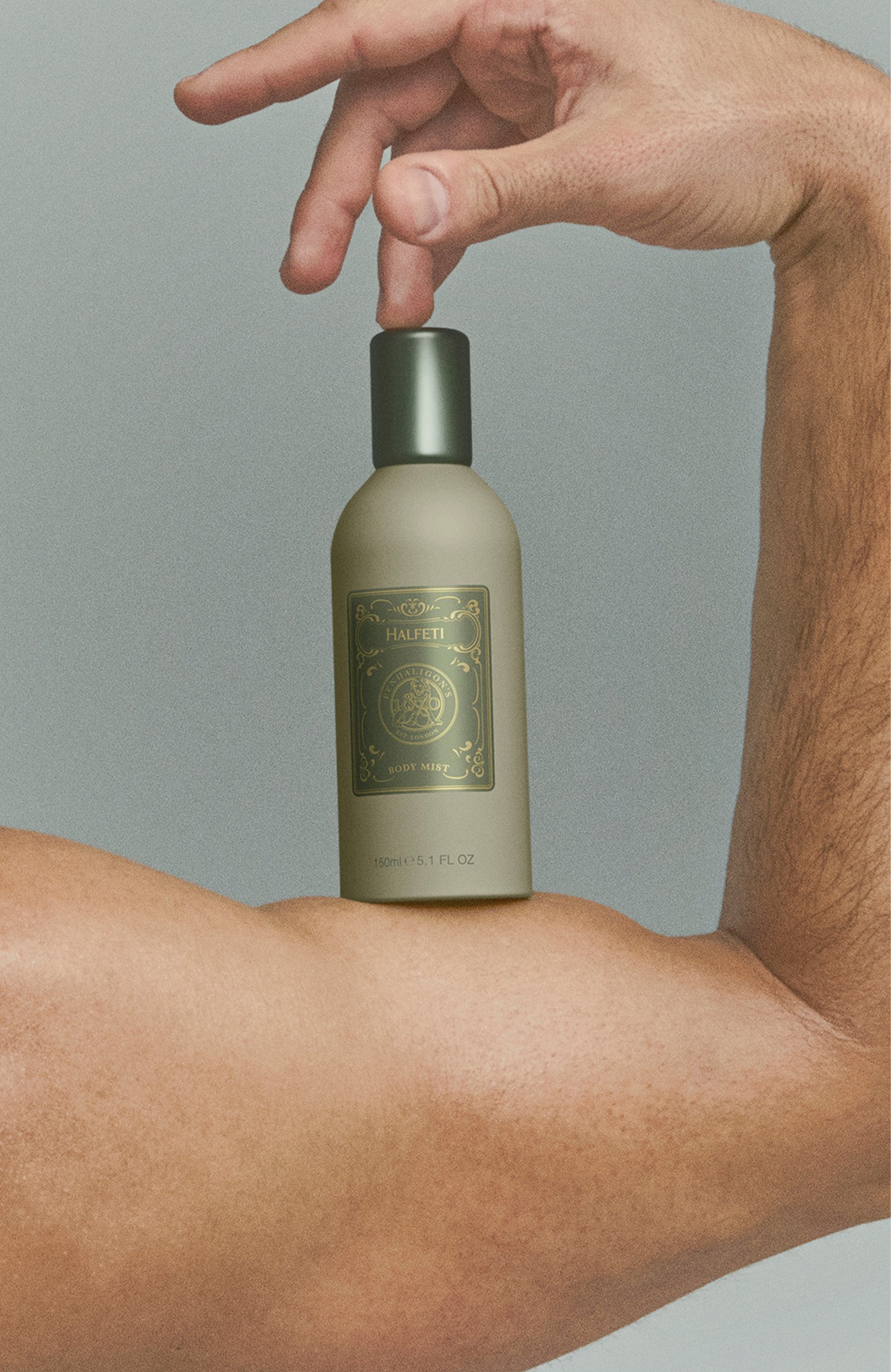 Парфюмированный мист для тела halfeti (150ml) PENHALIGON'S бесцветного цвета по цене 8900 руб., арт. 5056245055225, фото 2 Парфюмированный мист для тела halfeti (150ml) PENHALIGON'S, арт. 5056245055225, фото 2